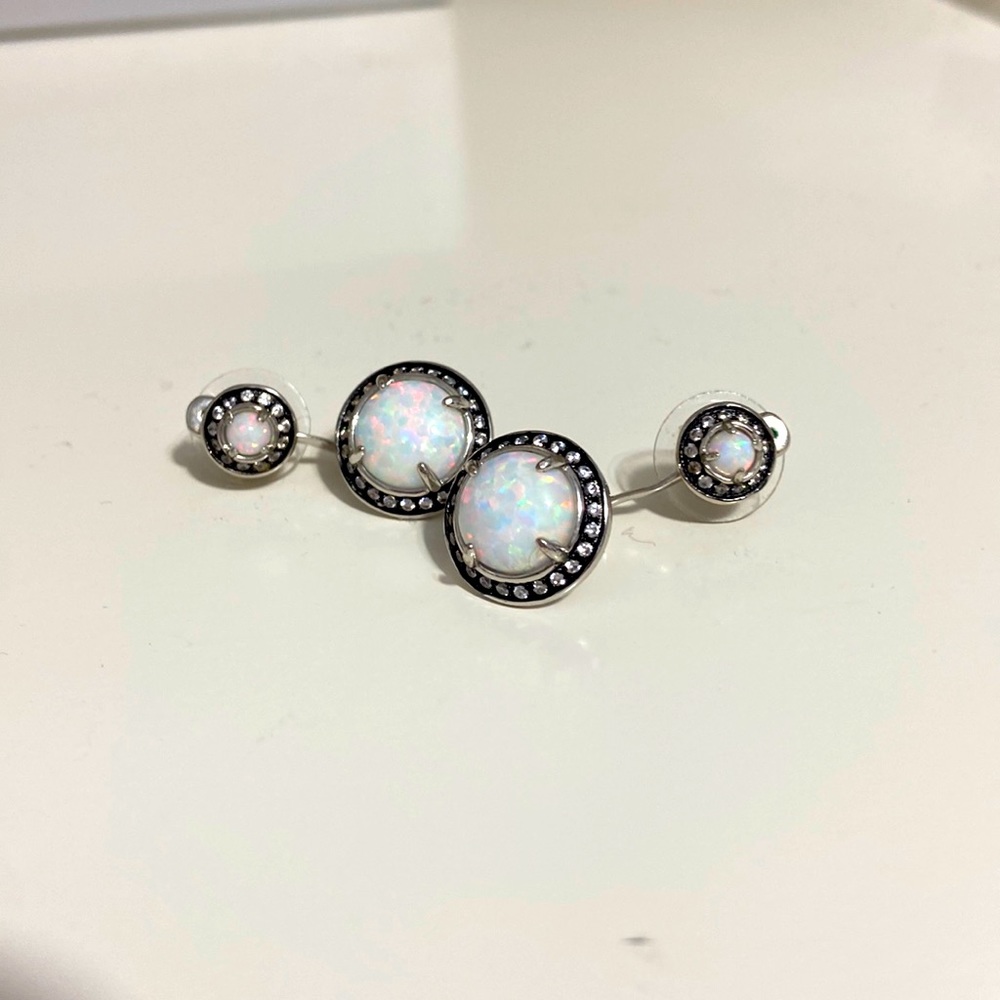 NOT FOR SALE Kendra Scott Camilla earring jackets